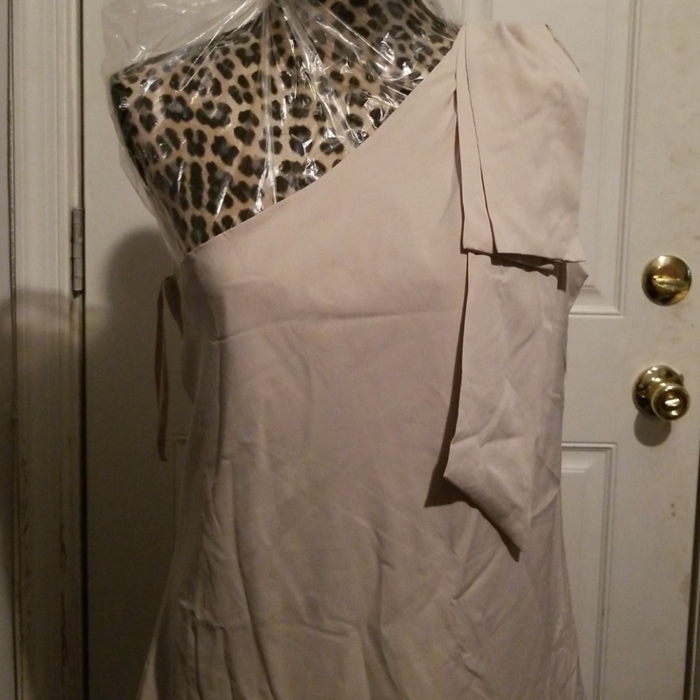 Banana republic one arm shirt